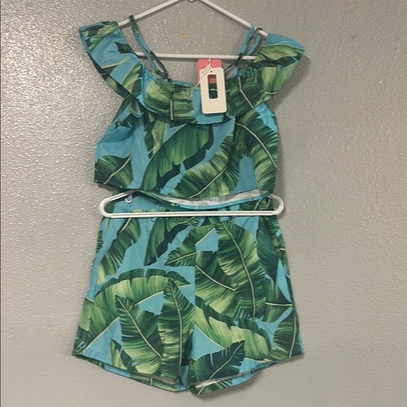 Green and Blue Athletic Shorts with Tropical Leaf Design - Picture 13 of 13